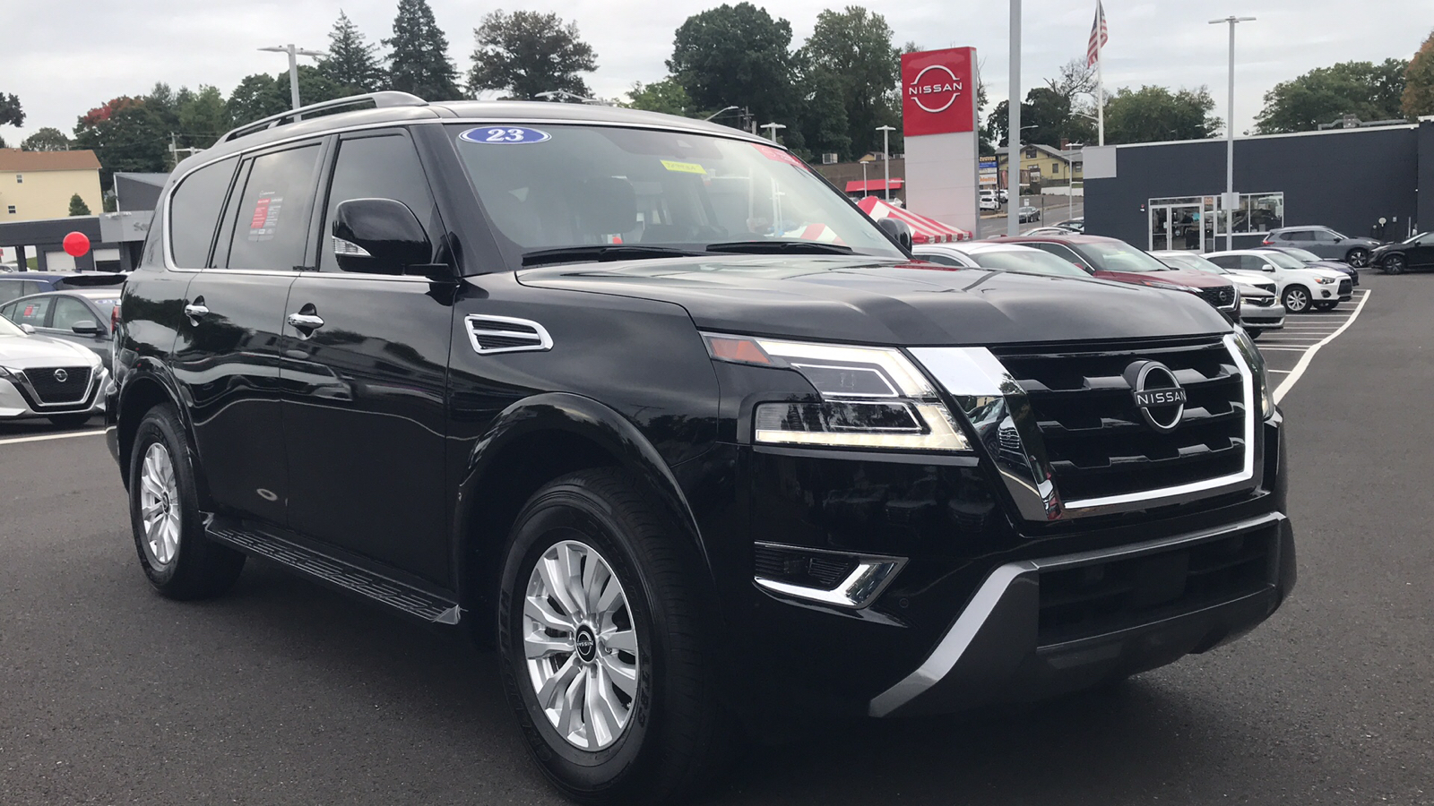 2023 Nissan Armada SV 1