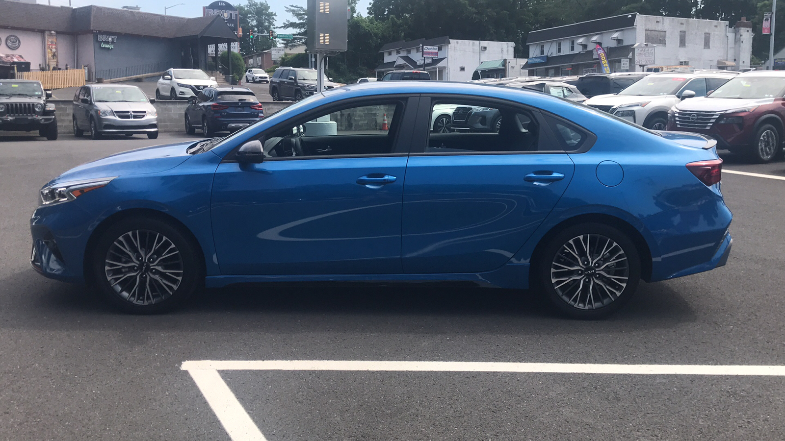 2023 Kia Forte GT-Line 4