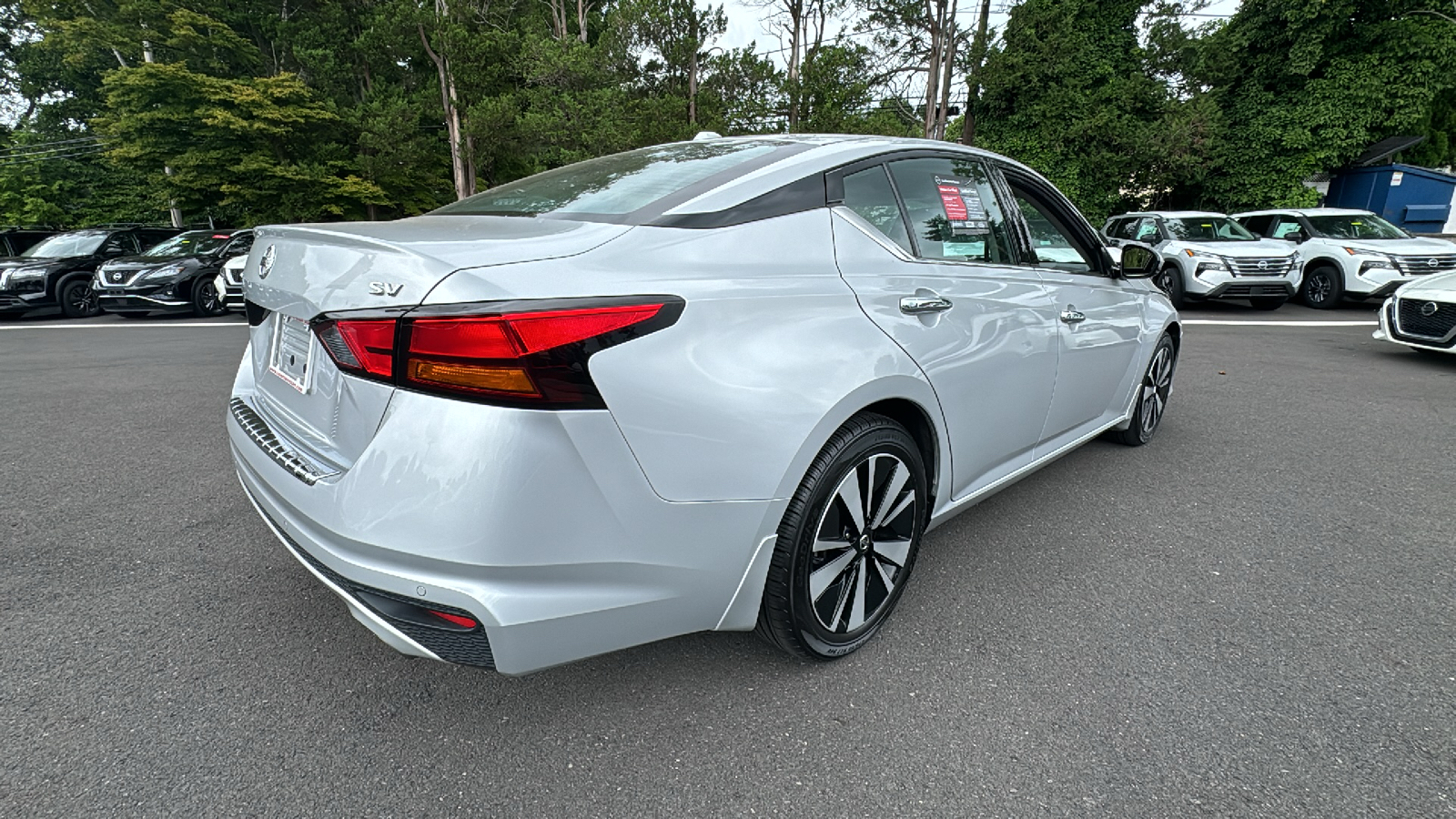 2020 Nissan Altima 2.5 SV 9