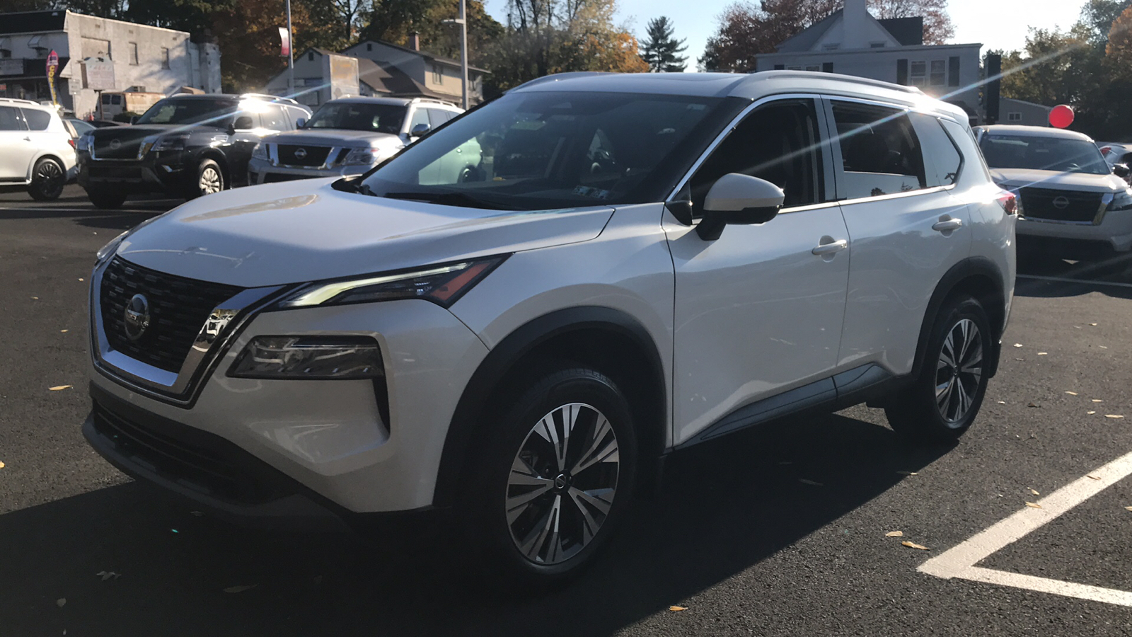 2021 Nissan Rogue SV 3