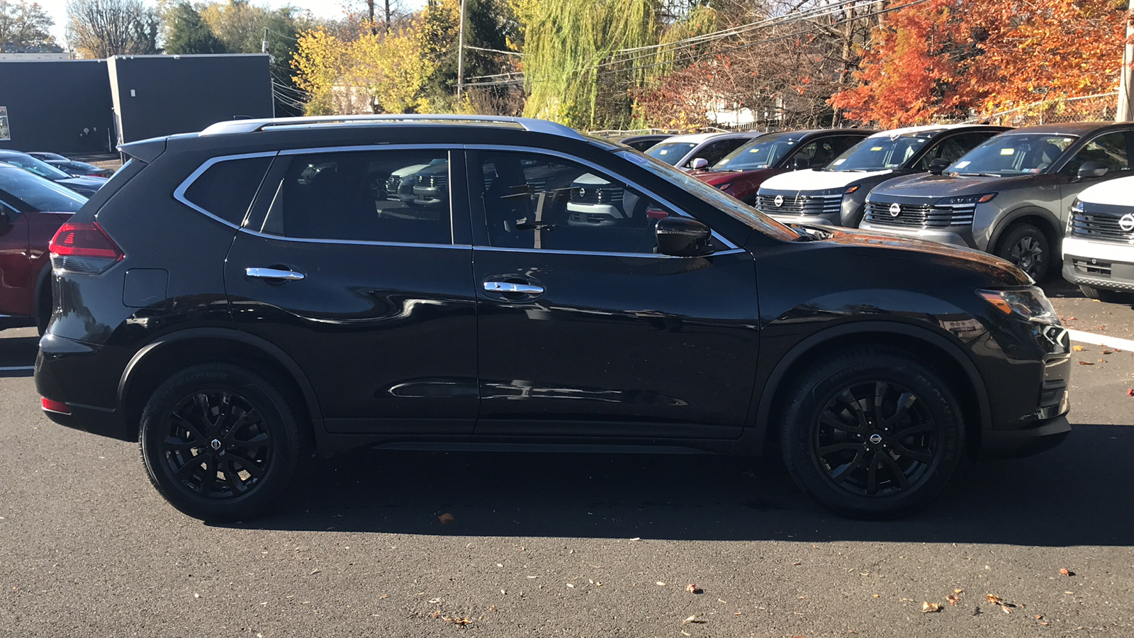 2019 Nissan Rogue SV 27