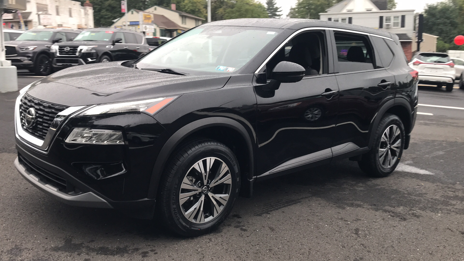 2021 Nissan Rogue SV 3