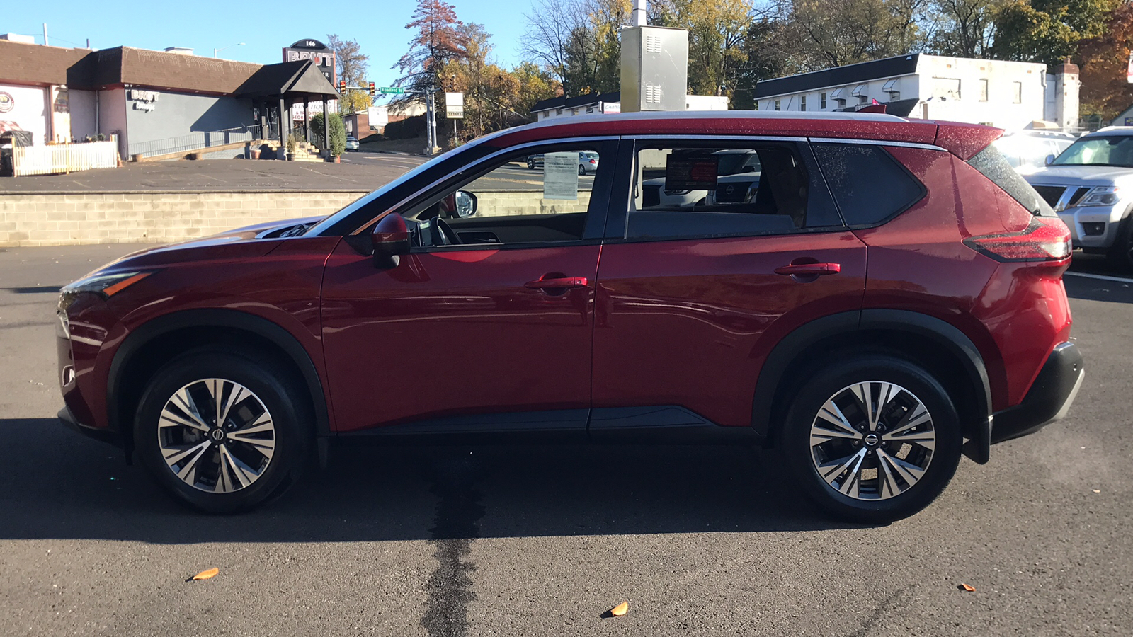 2021 Nissan Rogue SV 4