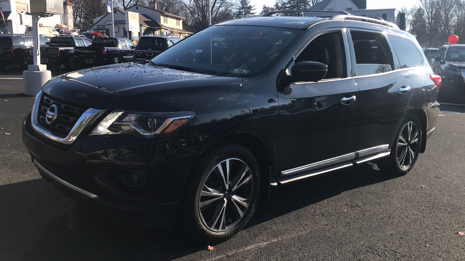 2020 Nissan Pathfinder Platinum 3