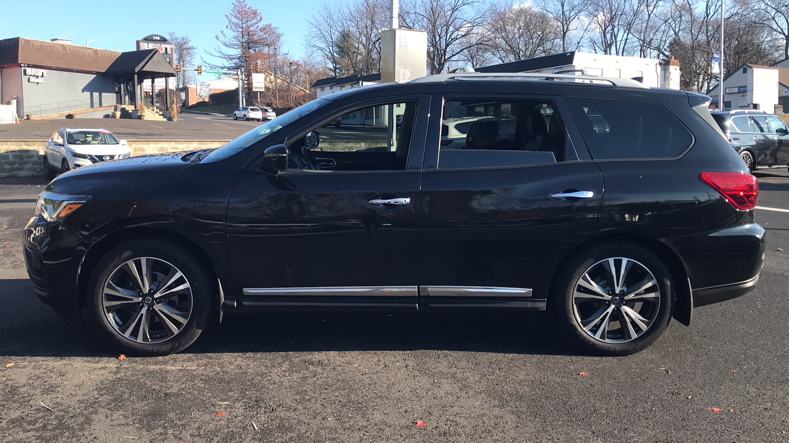 2020 Nissan Pathfinder Platinum 4