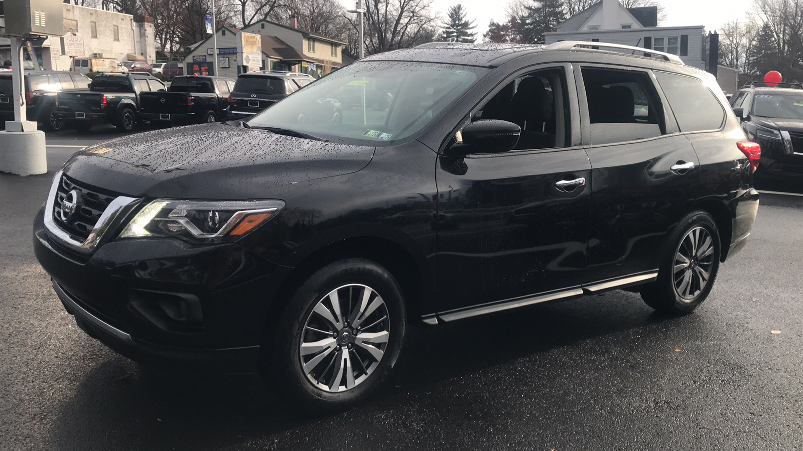 2018 Nissan Pathfinder SV 3