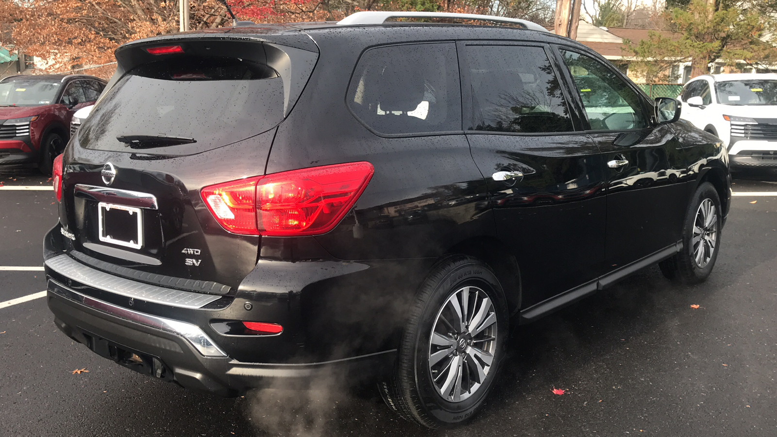 2018 Nissan Pathfinder SV 27