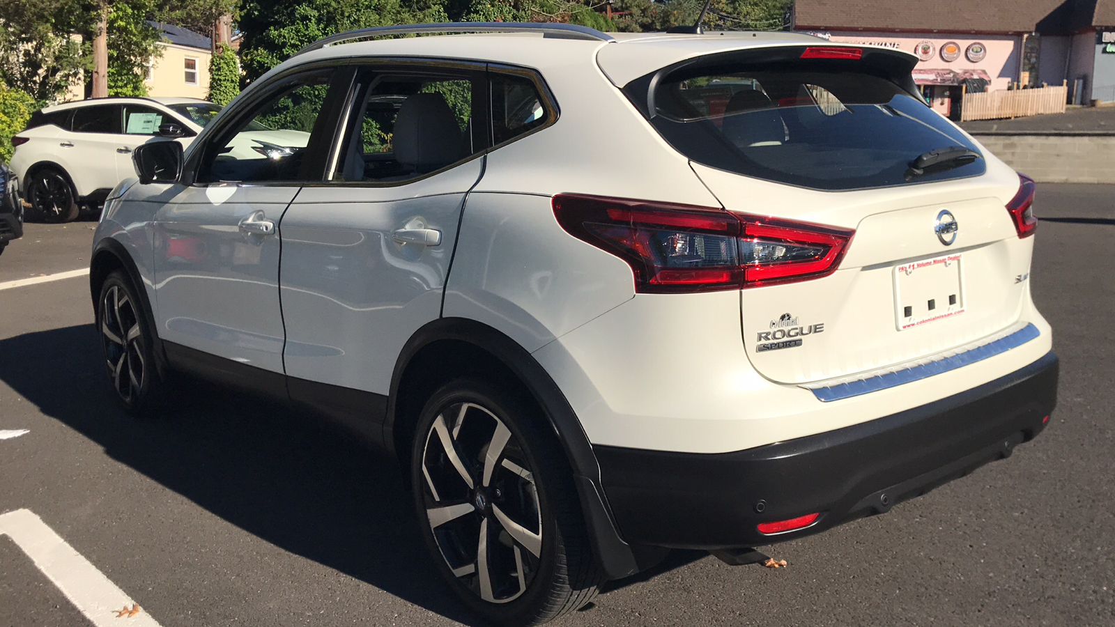 2021 Nissan Rogue Sport SL 24