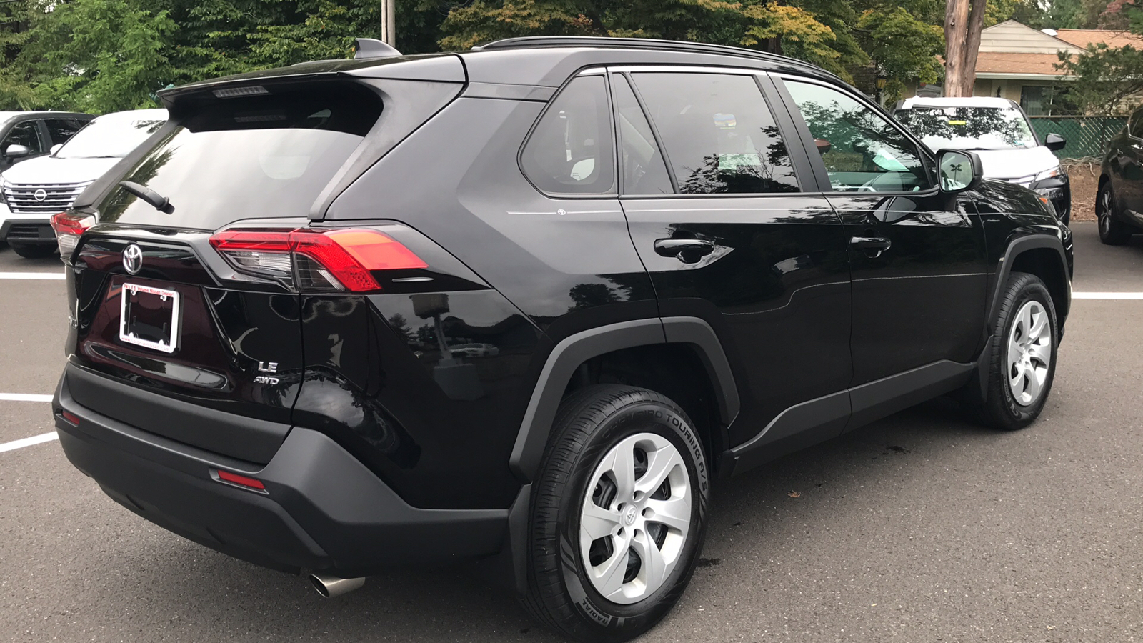 2020 Toyota RAV4 LE 24