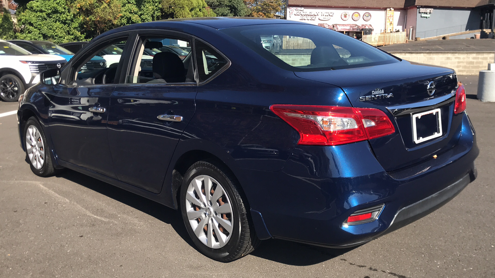 2017 Nissan Sentra S 19