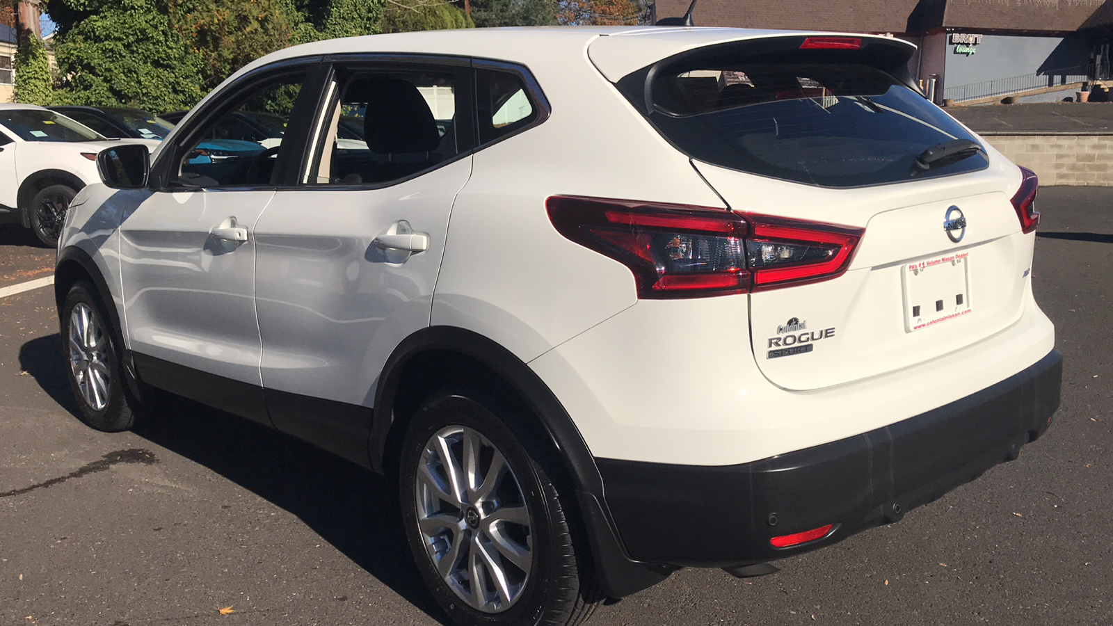 2021 Nissan Rogue Sport S 21