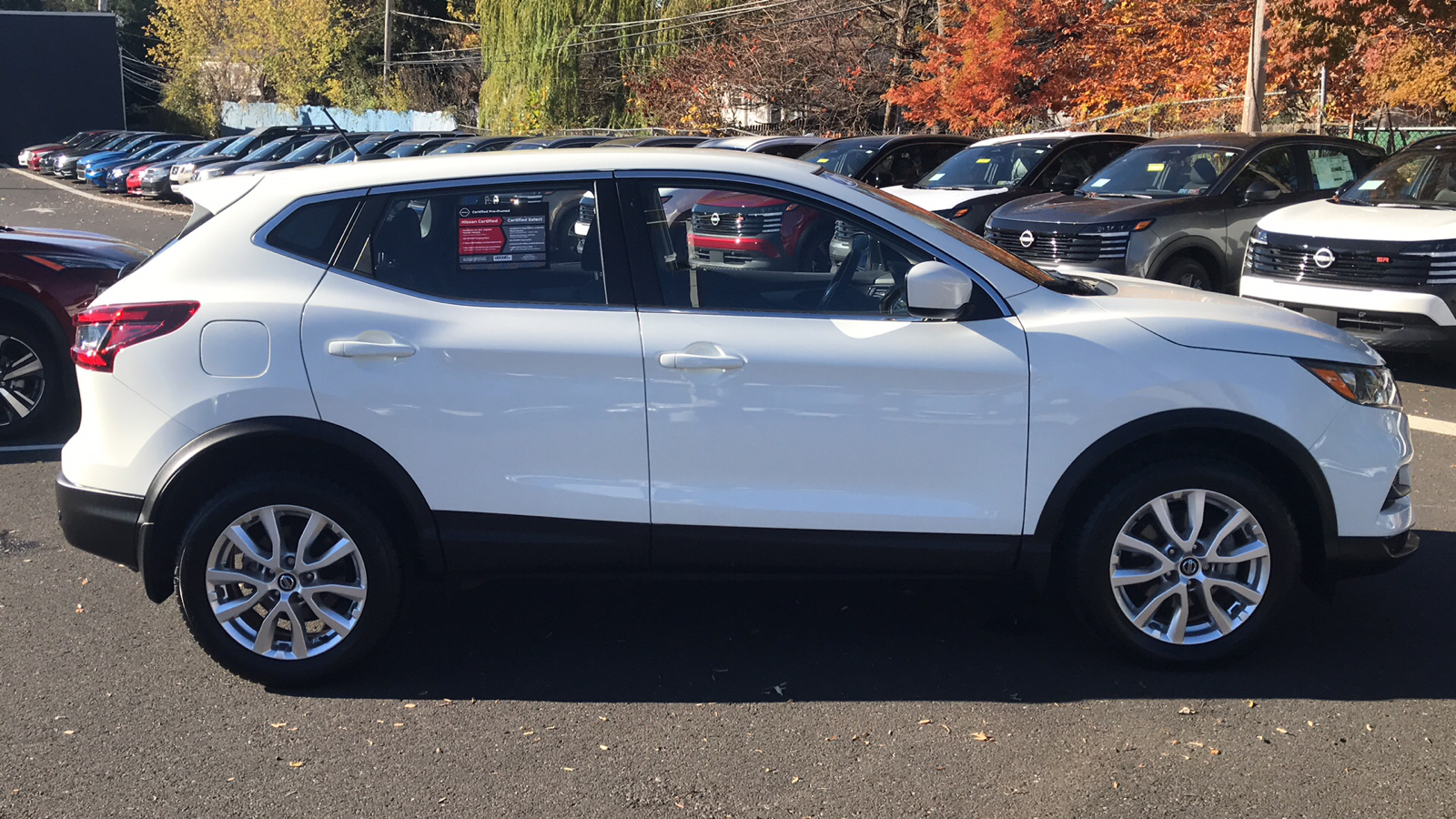 2021 Nissan Rogue Sport S 25