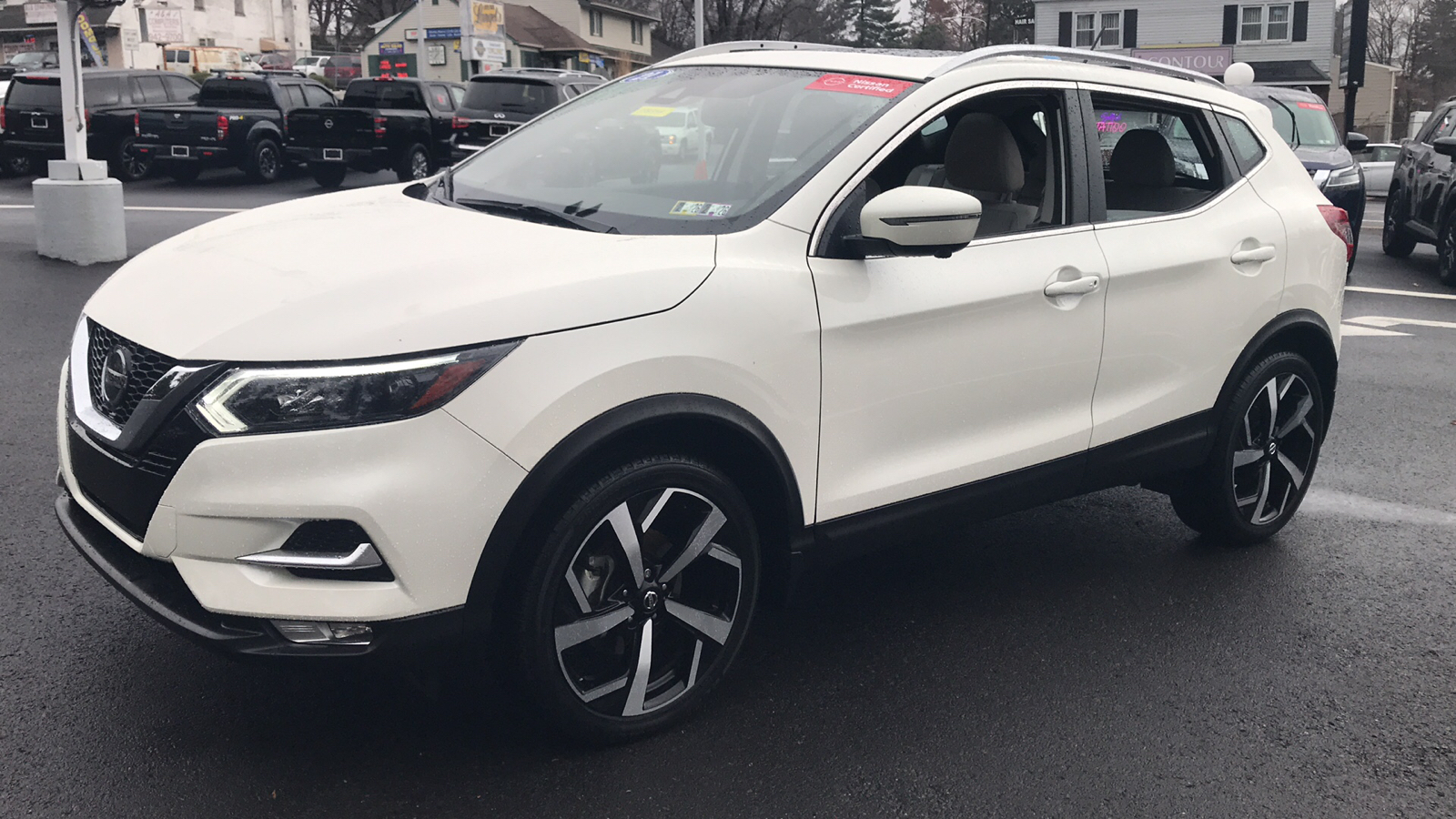 2021 Nissan Rogue Sport SL 3