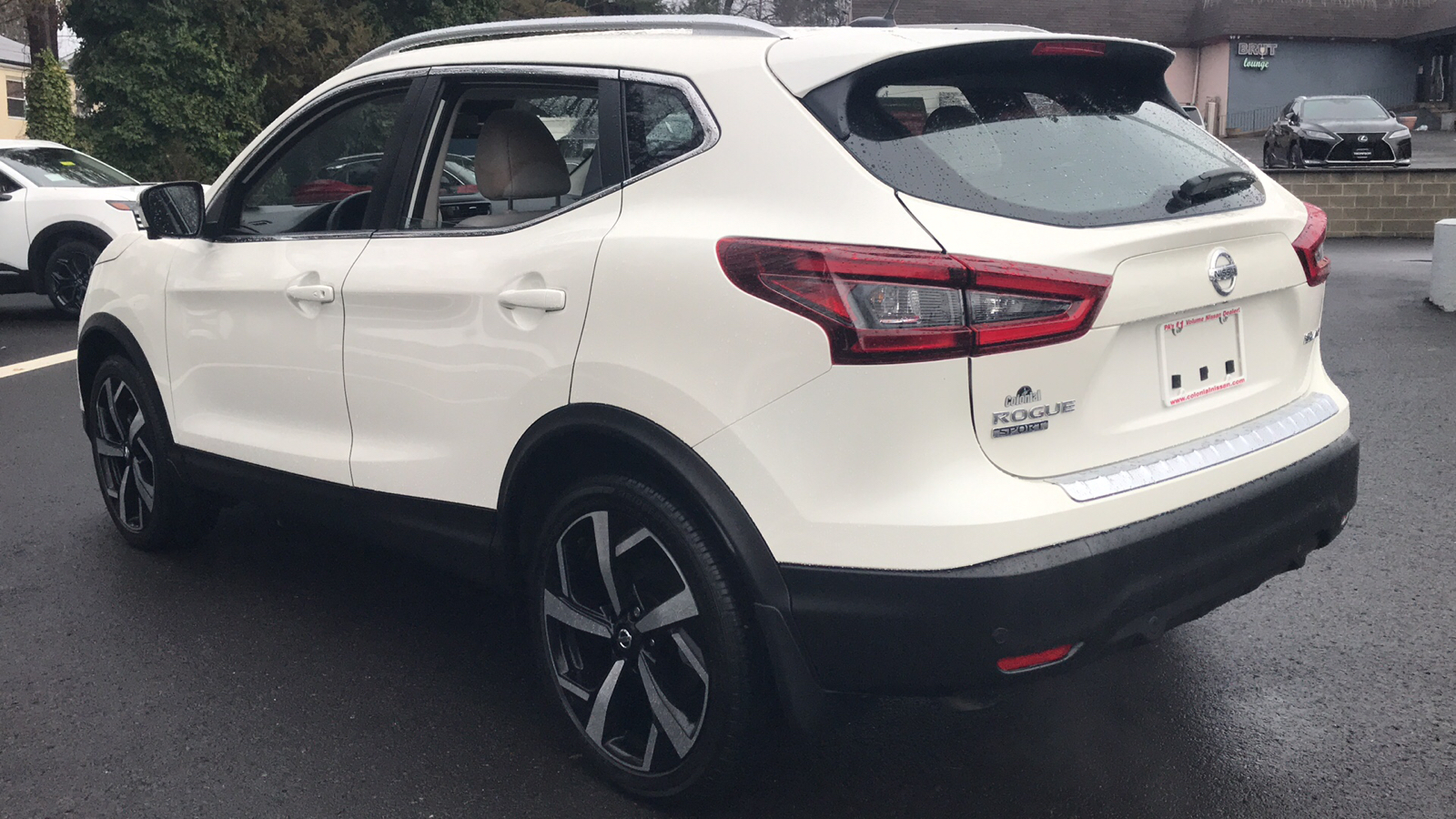 2021 Nissan Rogue Sport SL 24