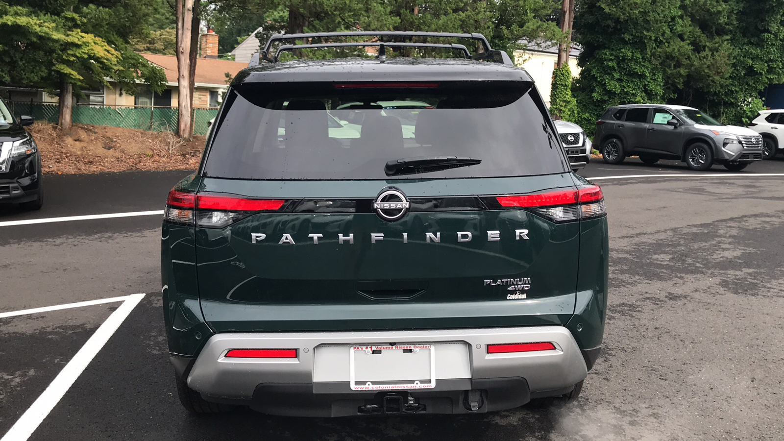 2023 Nissan Pathfinder Platinum 25