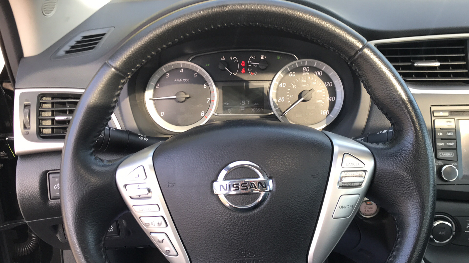 2015 Nissan Sentra SR 9