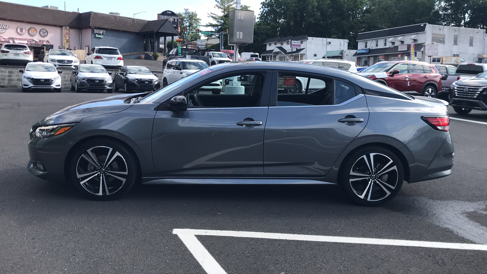 2021 Nissan Sentra SR 4