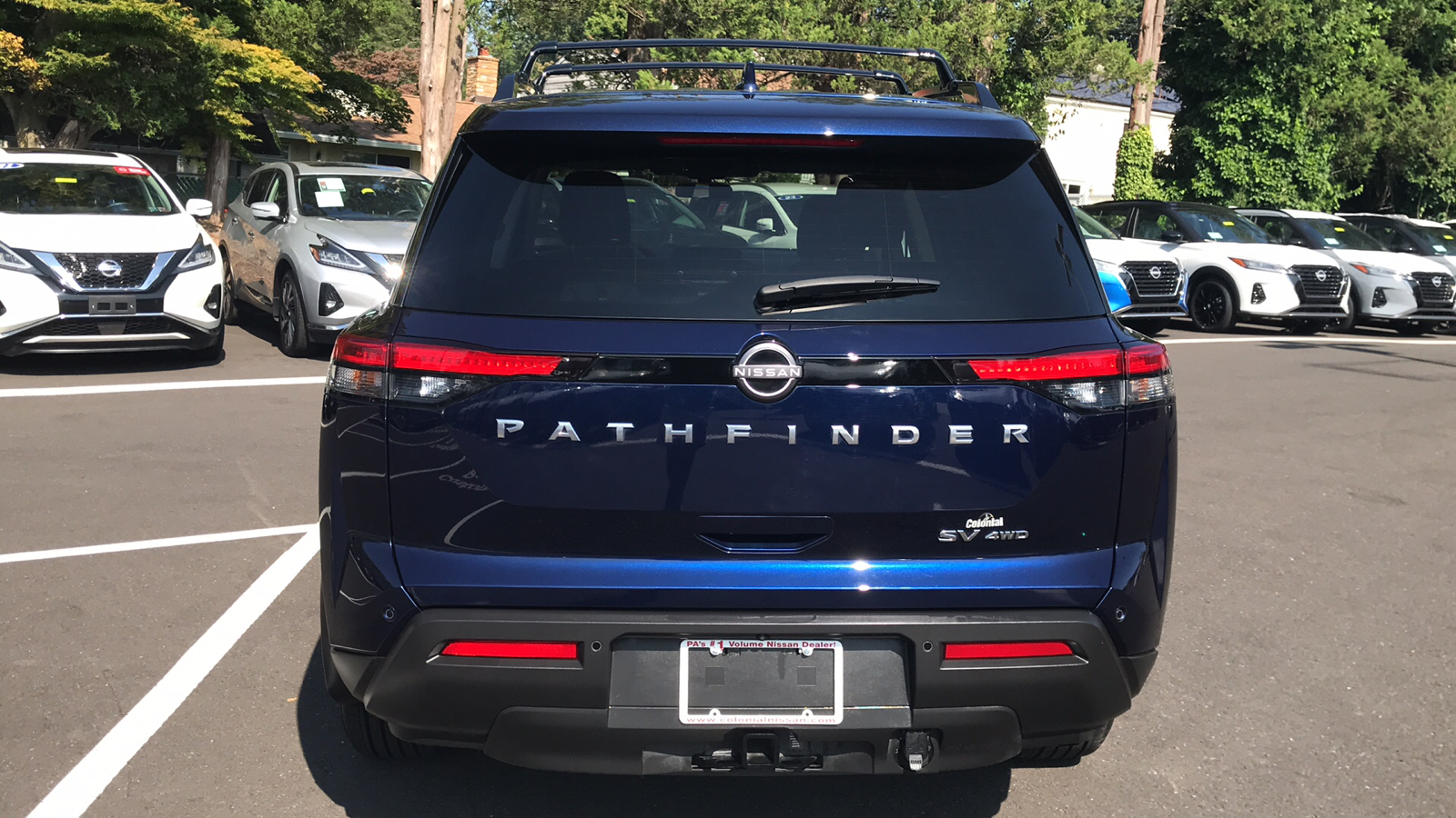 2022 Nissan Pathfinder SV 24