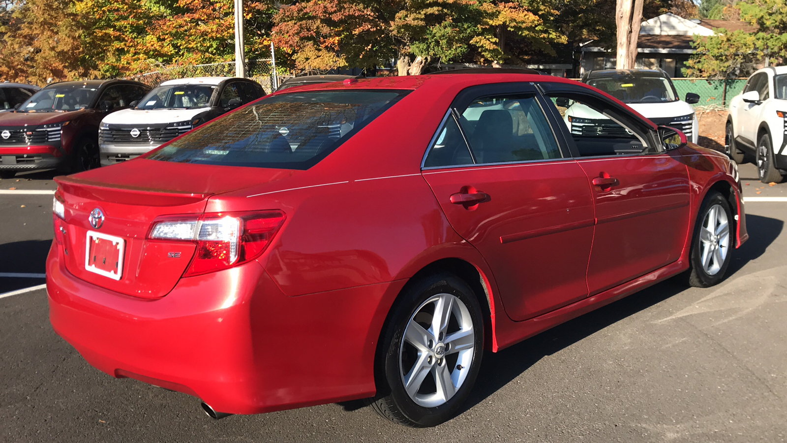 2012 Toyota Camry SE 23