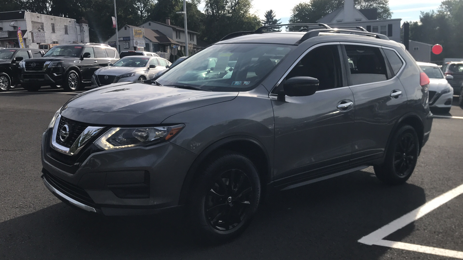 2017 Nissan Rogue SV 3