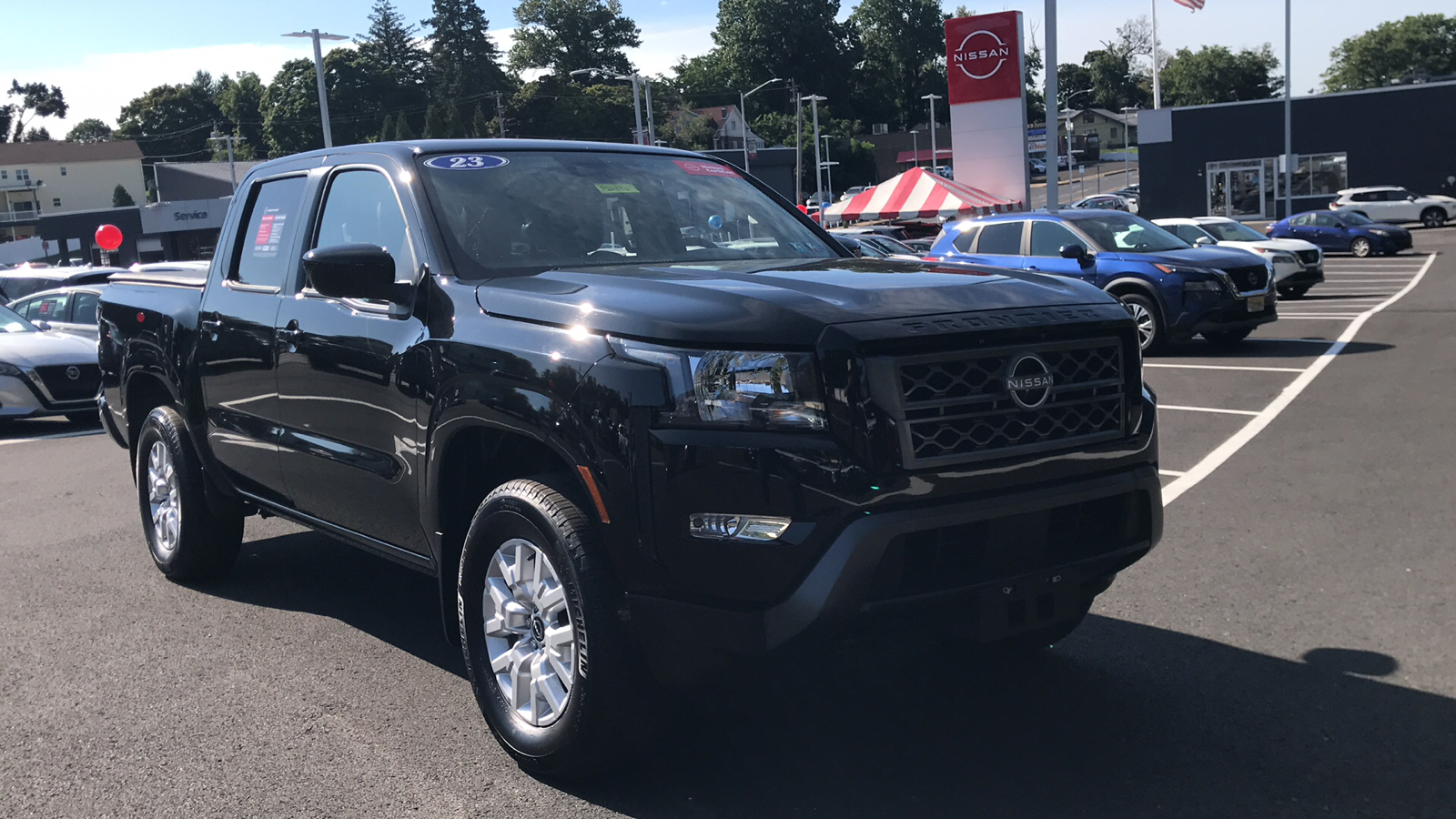 2023 Nissan Frontier SV 1