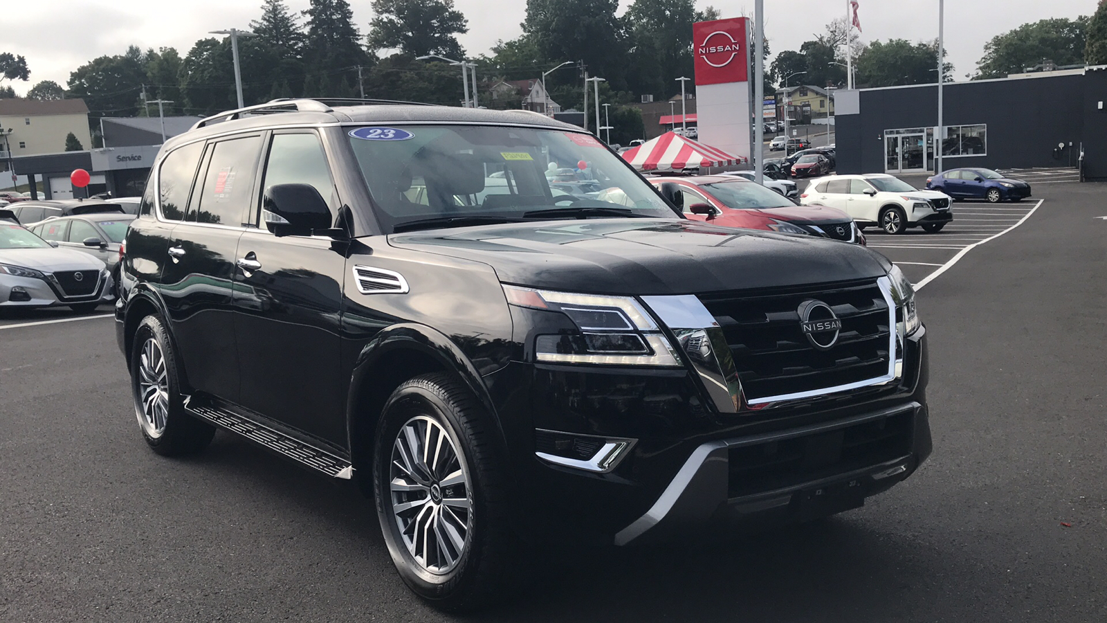 2023 Nissan Armada SL 1