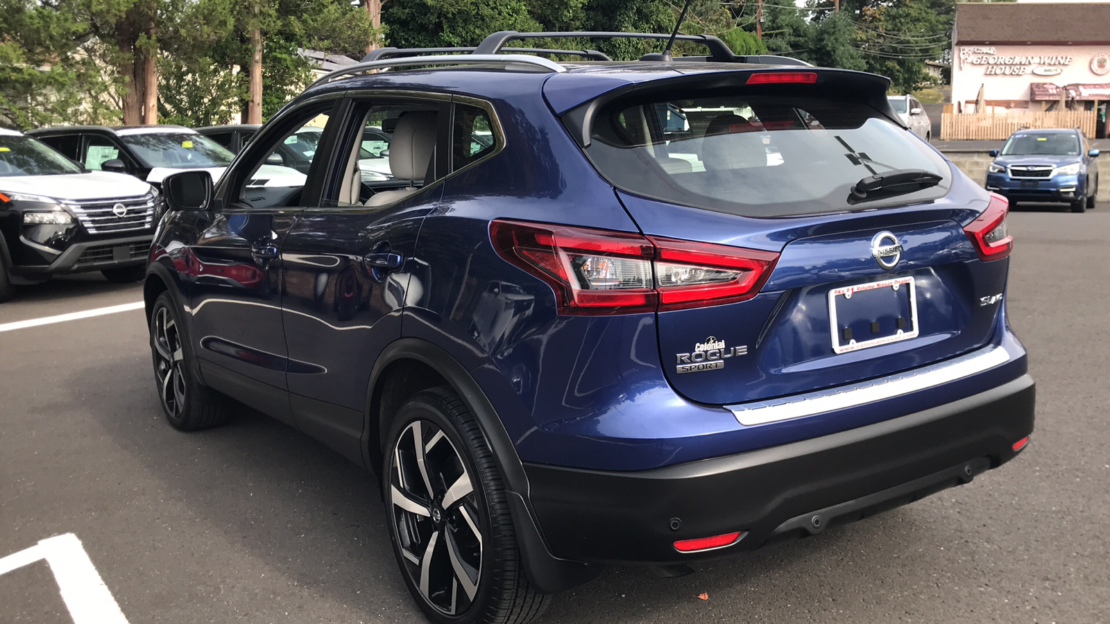 2022 Nissan Rogue Sport SL 23