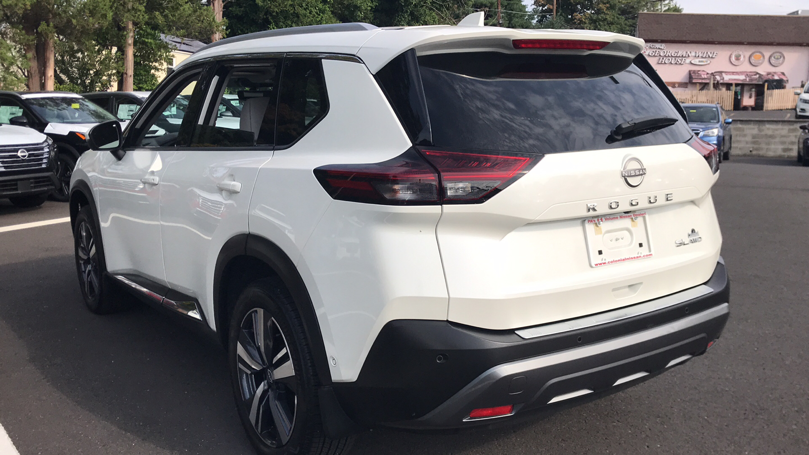 2023 Nissan Rogue SL 24