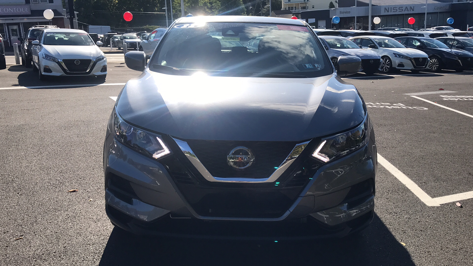 2022 Nissan Rogue Sport S 2