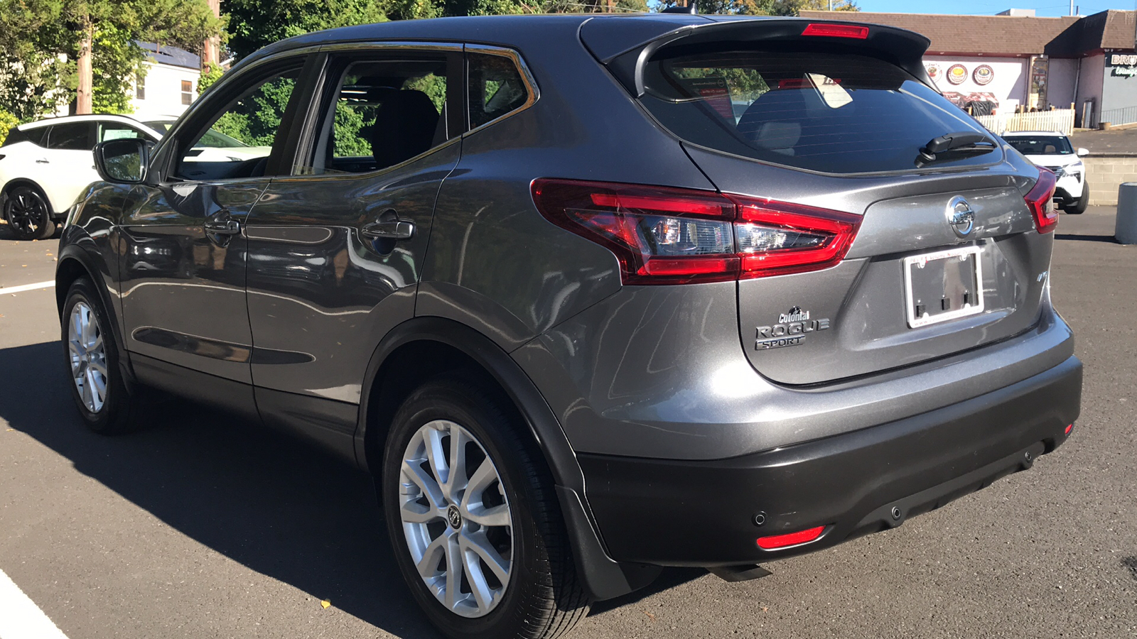 2022 Nissan Rogue Sport S 21