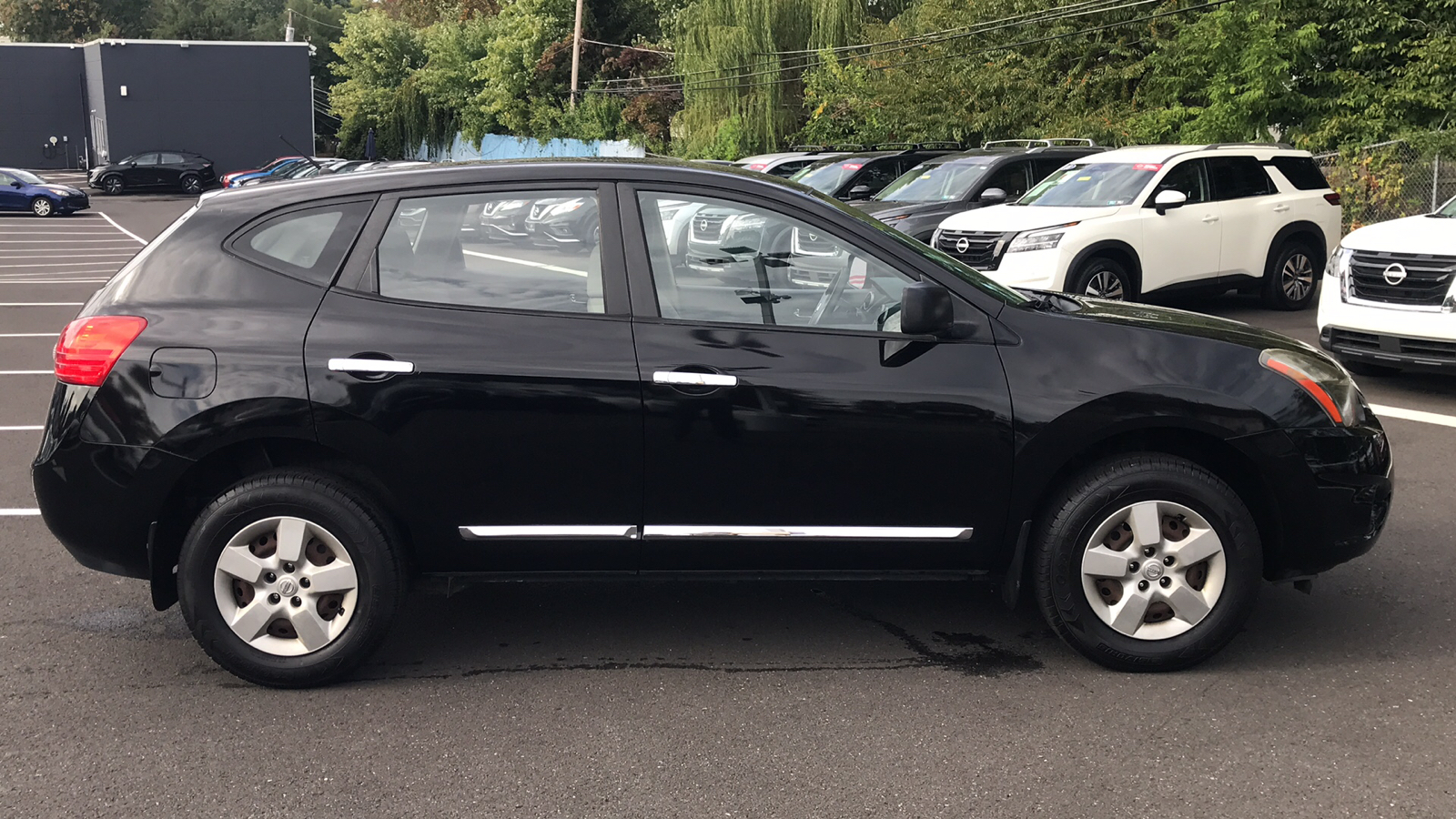 2014 Nissan Rogue Select S 21