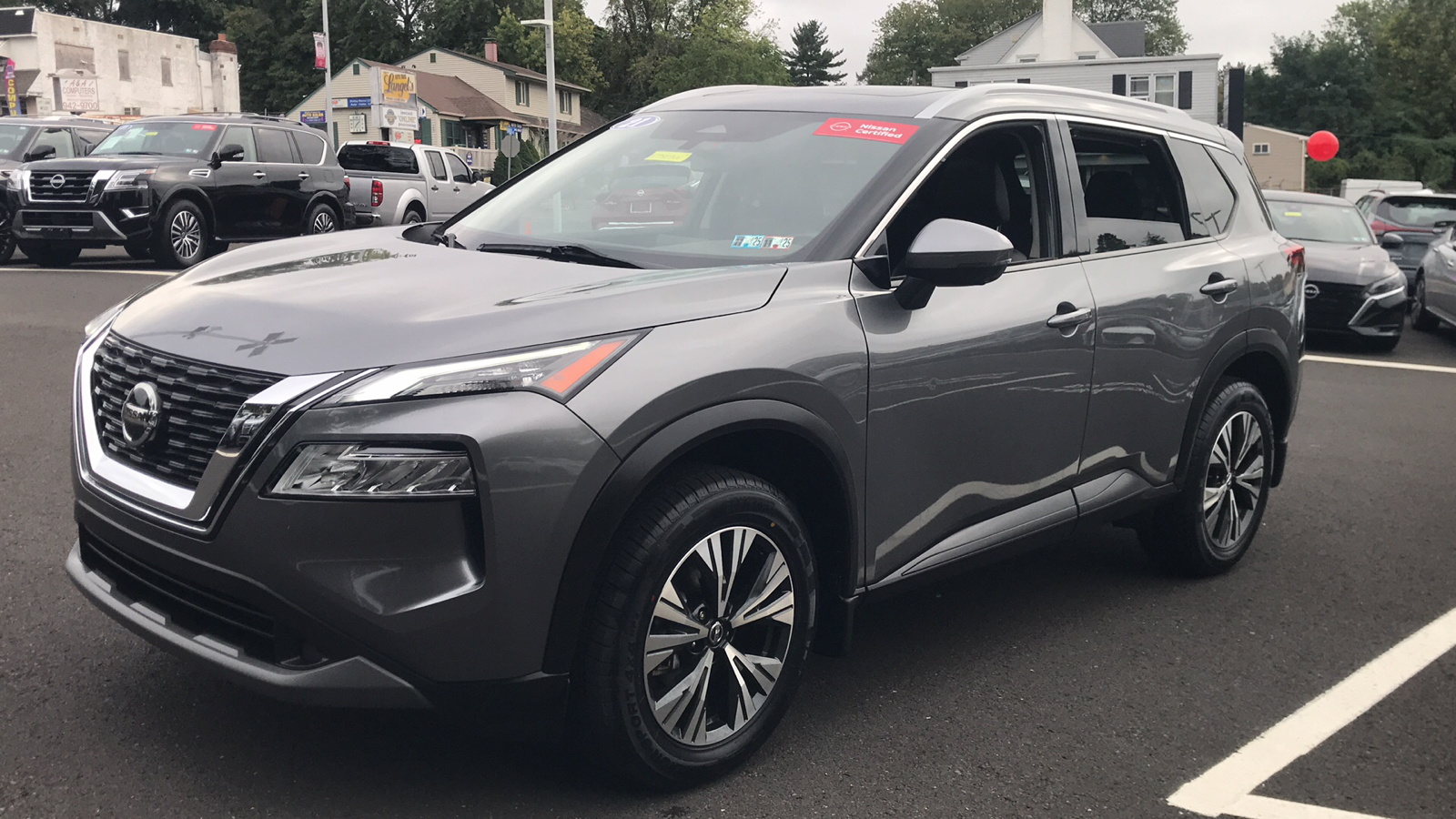 2021 Nissan Rogue SV 3