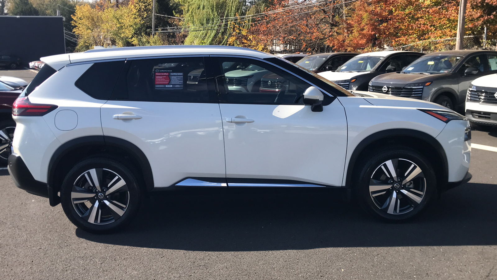 2021 Nissan Rogue SL 28