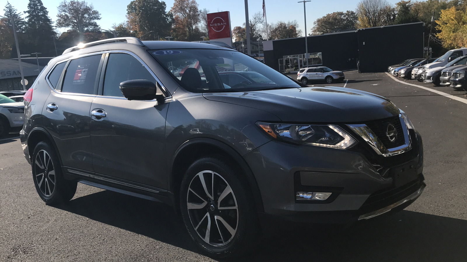 2019 Nissan Rogue SL 1