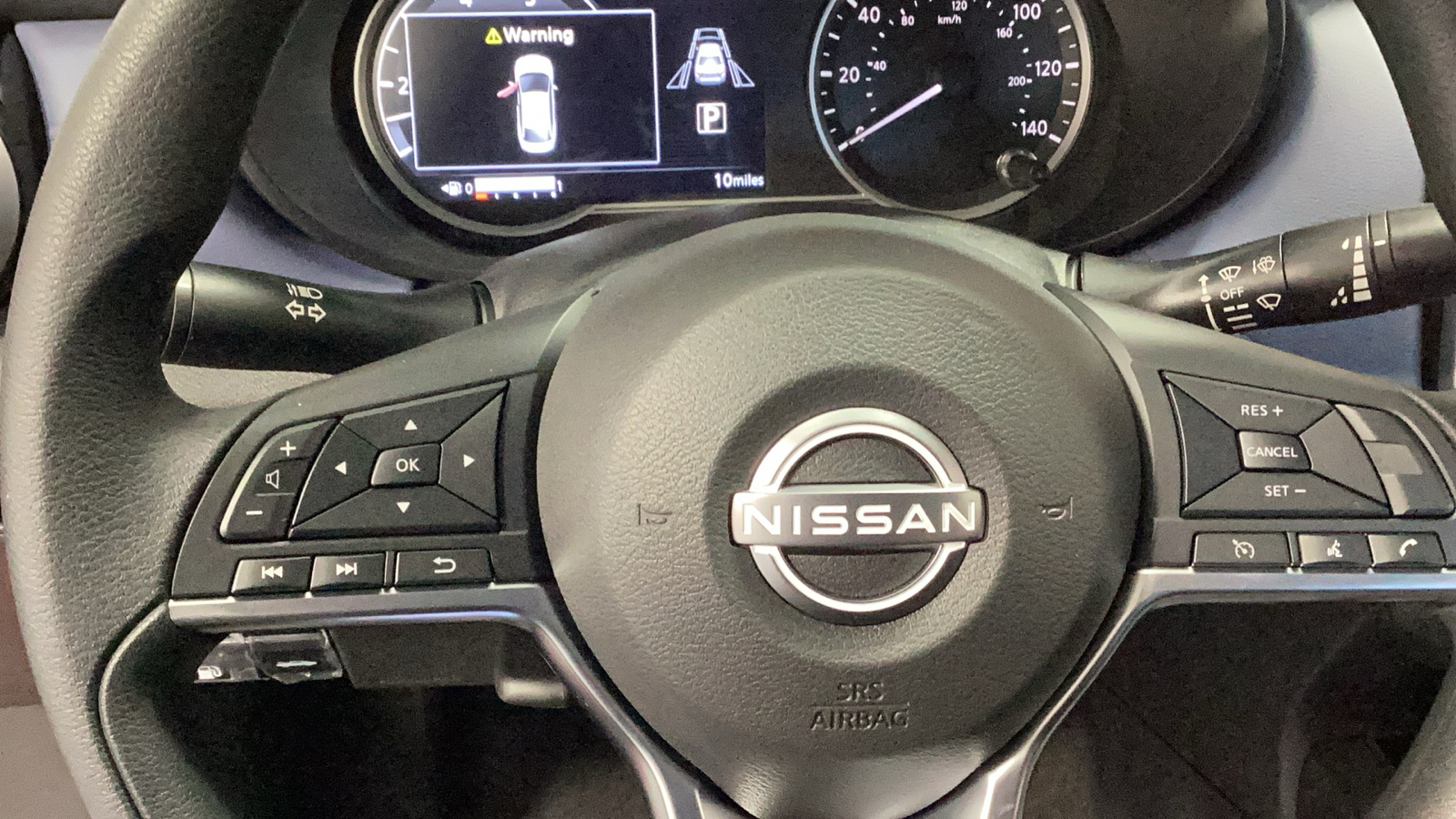 2024 Nissan Versa 1.6 SV 21