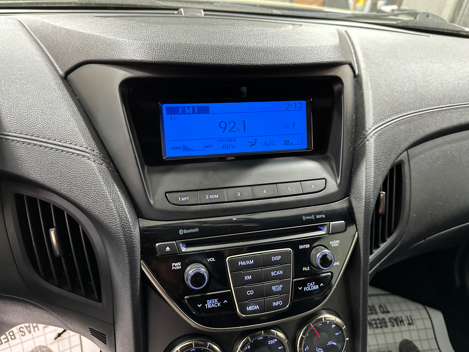 2014 Hyundai Genesis Coupe  25