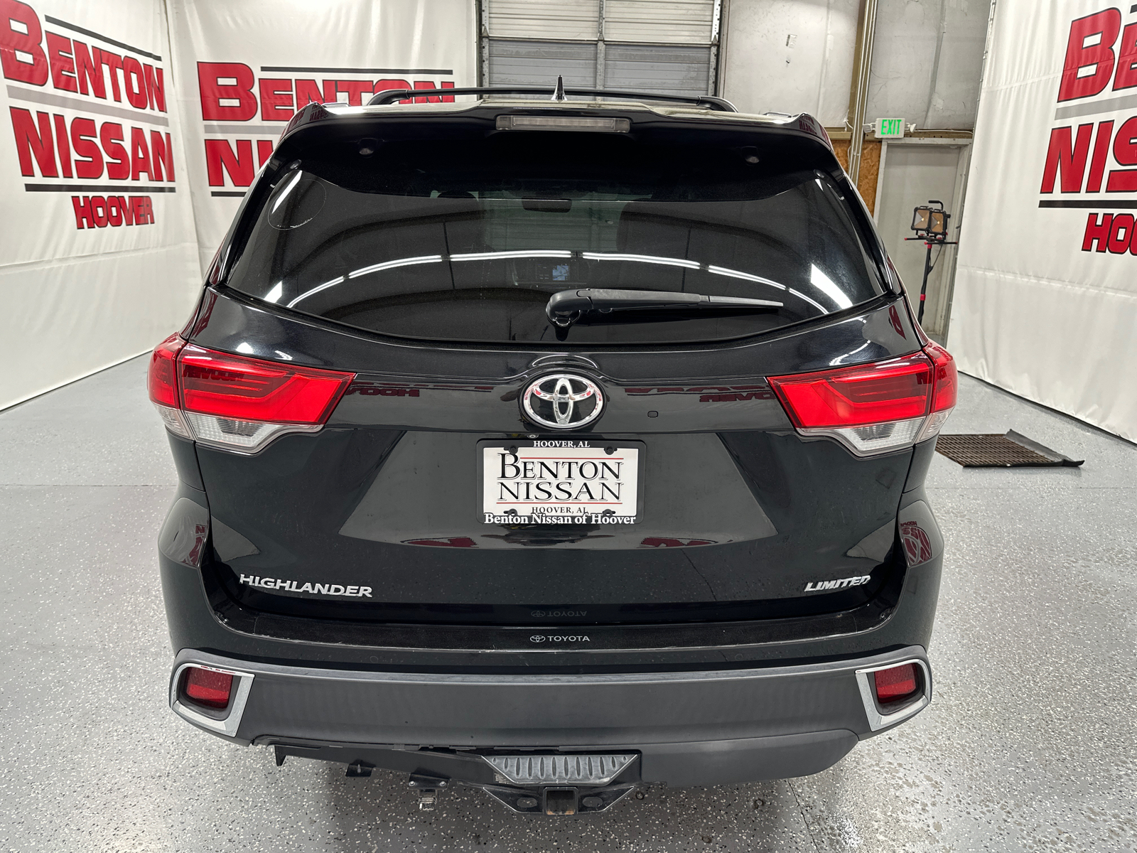 2019 Toyota Highlander  4