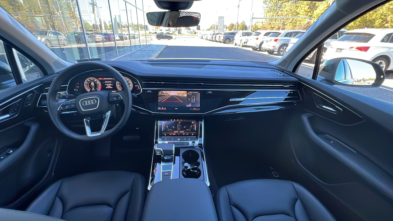2023 Audi Q7 45 Premium Plus 32