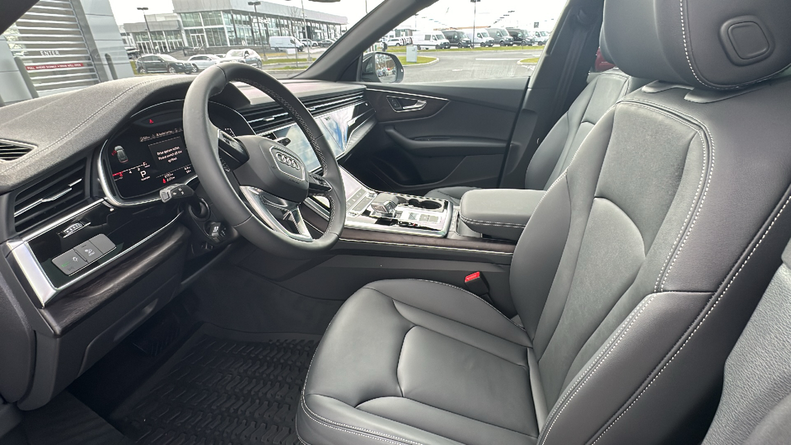2023 Audi Q8 55 Premium 31