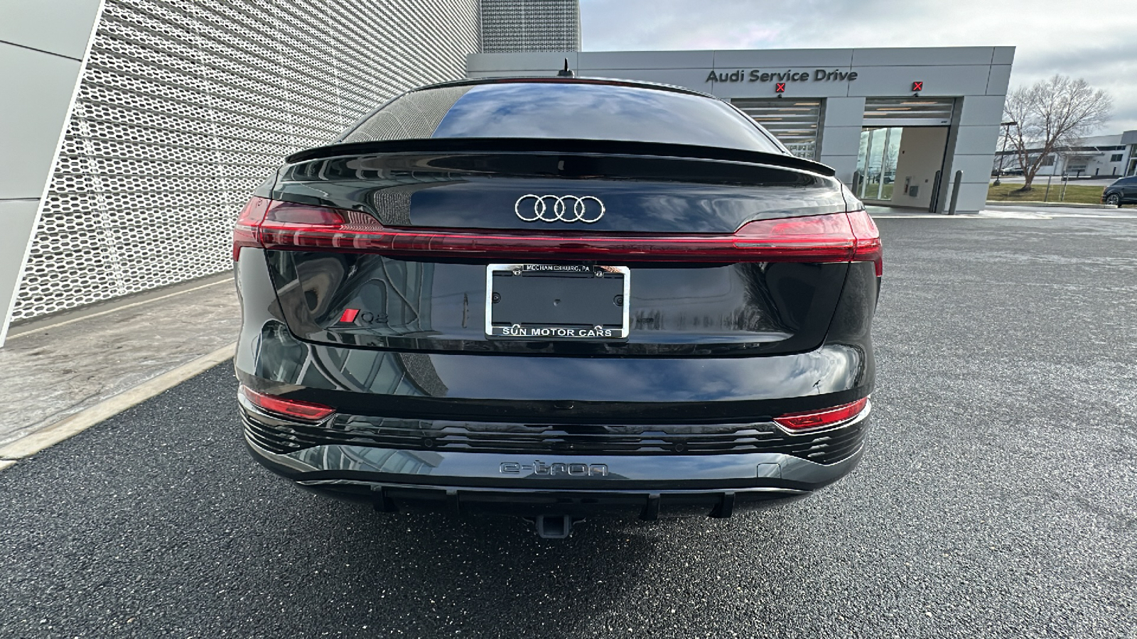 2024 Audi Q8 e-tron Premium Plus 23