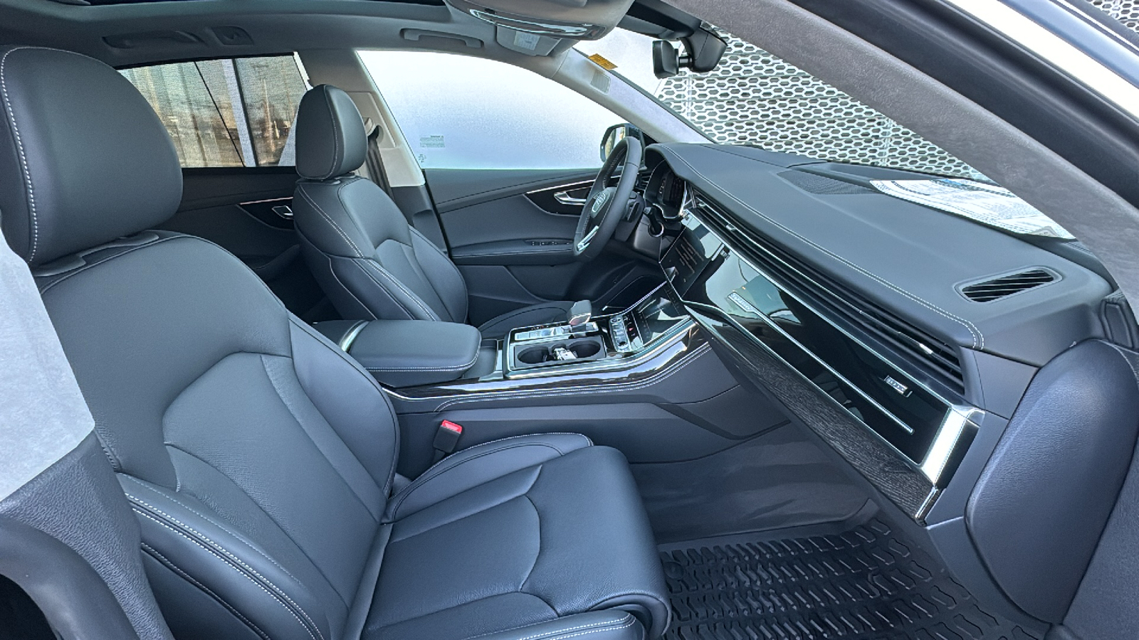 2024 Audi Q8 55 Prestige 9