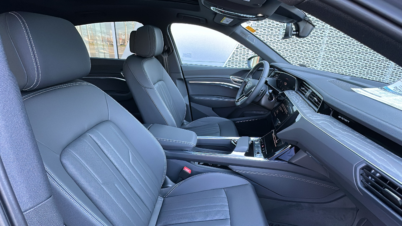 2024 Audi Q8 e-tron Premium Plus 7
