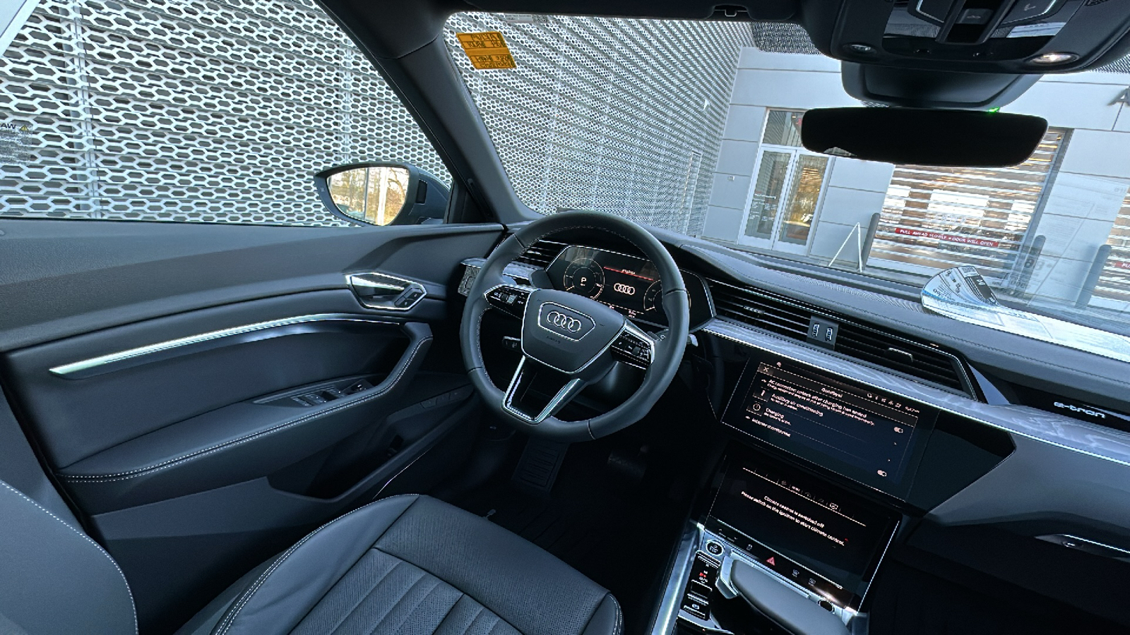 2024 Audi Q8 e-tron Premium Plus 15