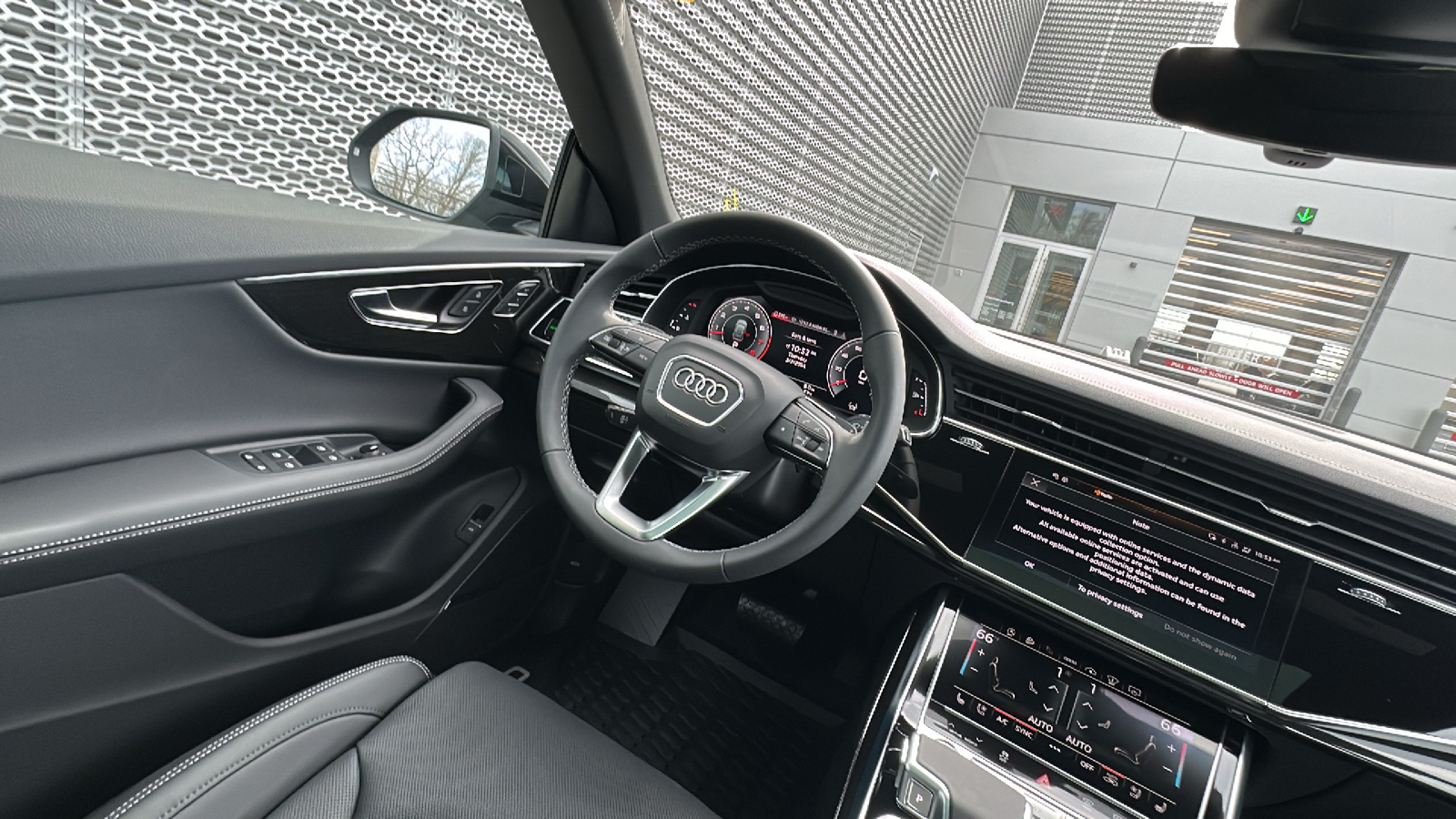 2024 Audi Q8 55 Prestige 15