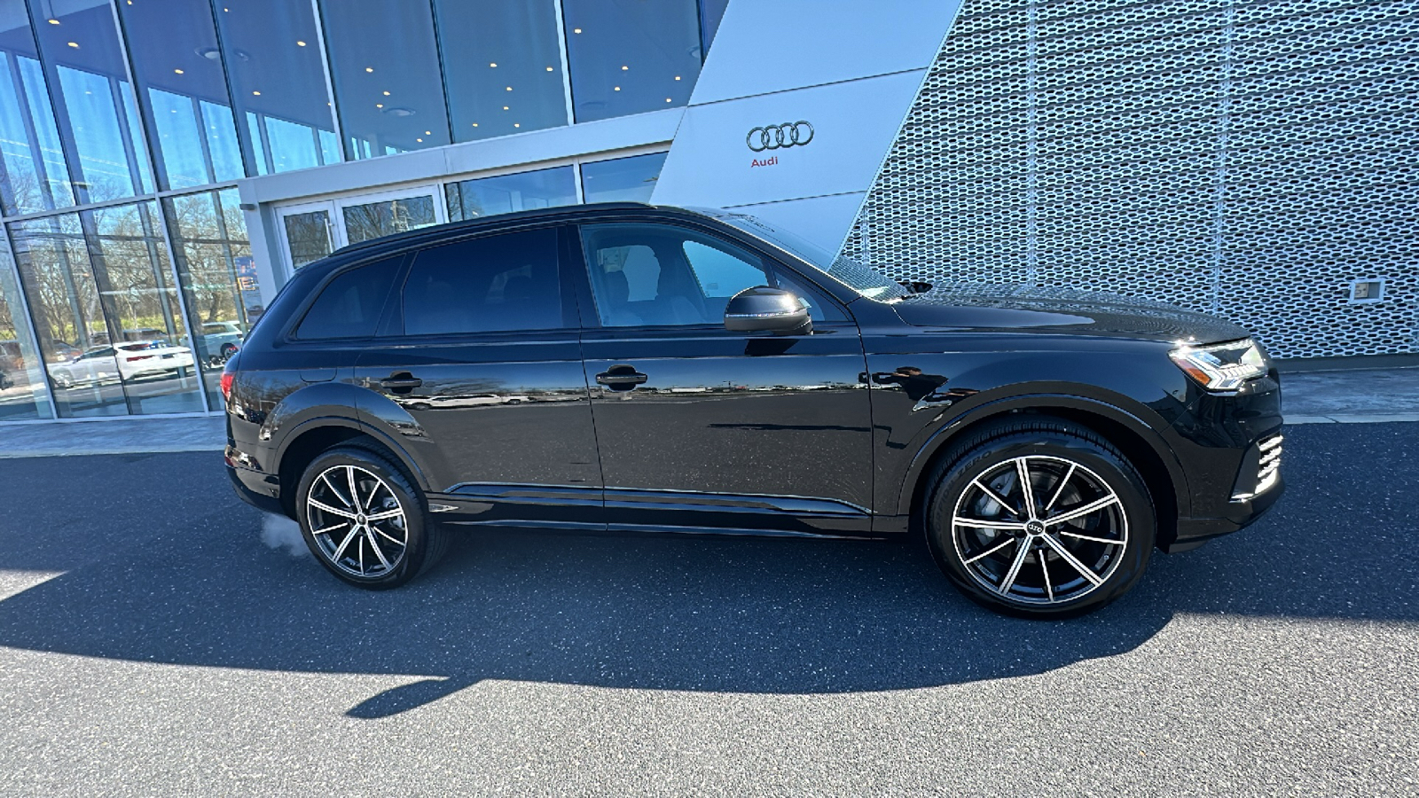 2024 Audi Q7 55 Premium Plus 5