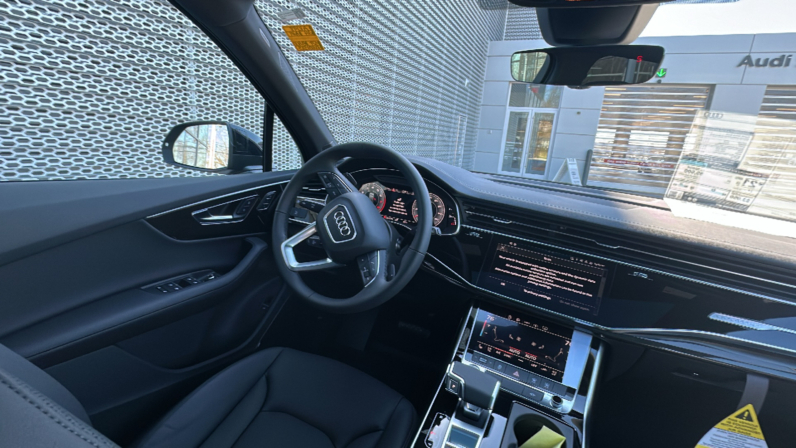 2024 Audi Q7 55 Premium Plus 17