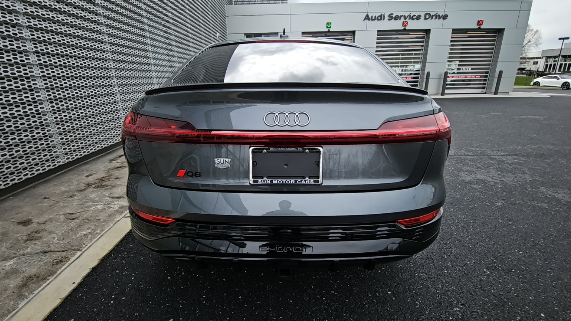 2024 Audi Q8 e-tron Prestige 6