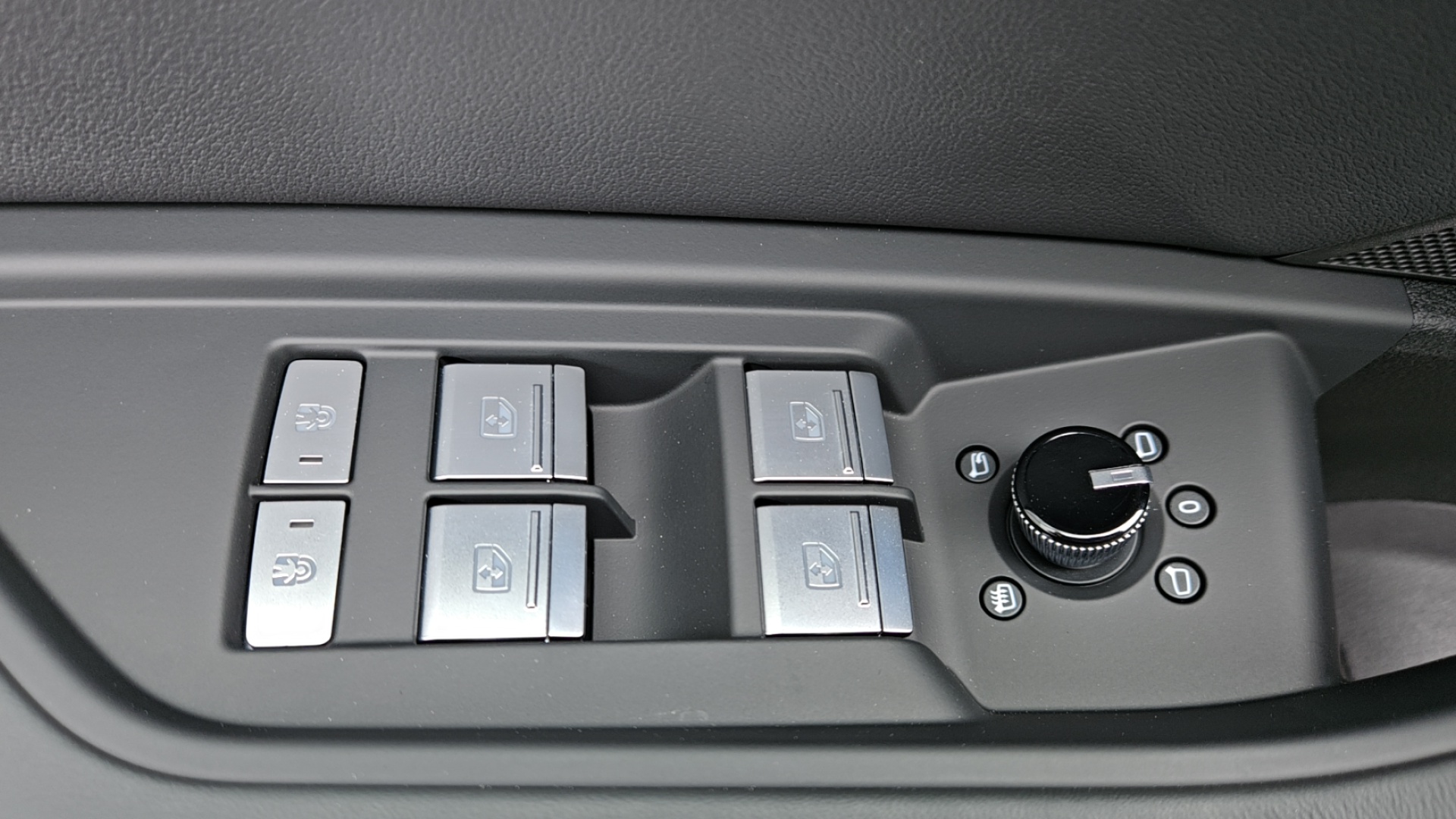 2024 Audi Q8 e-tron Prestige 20