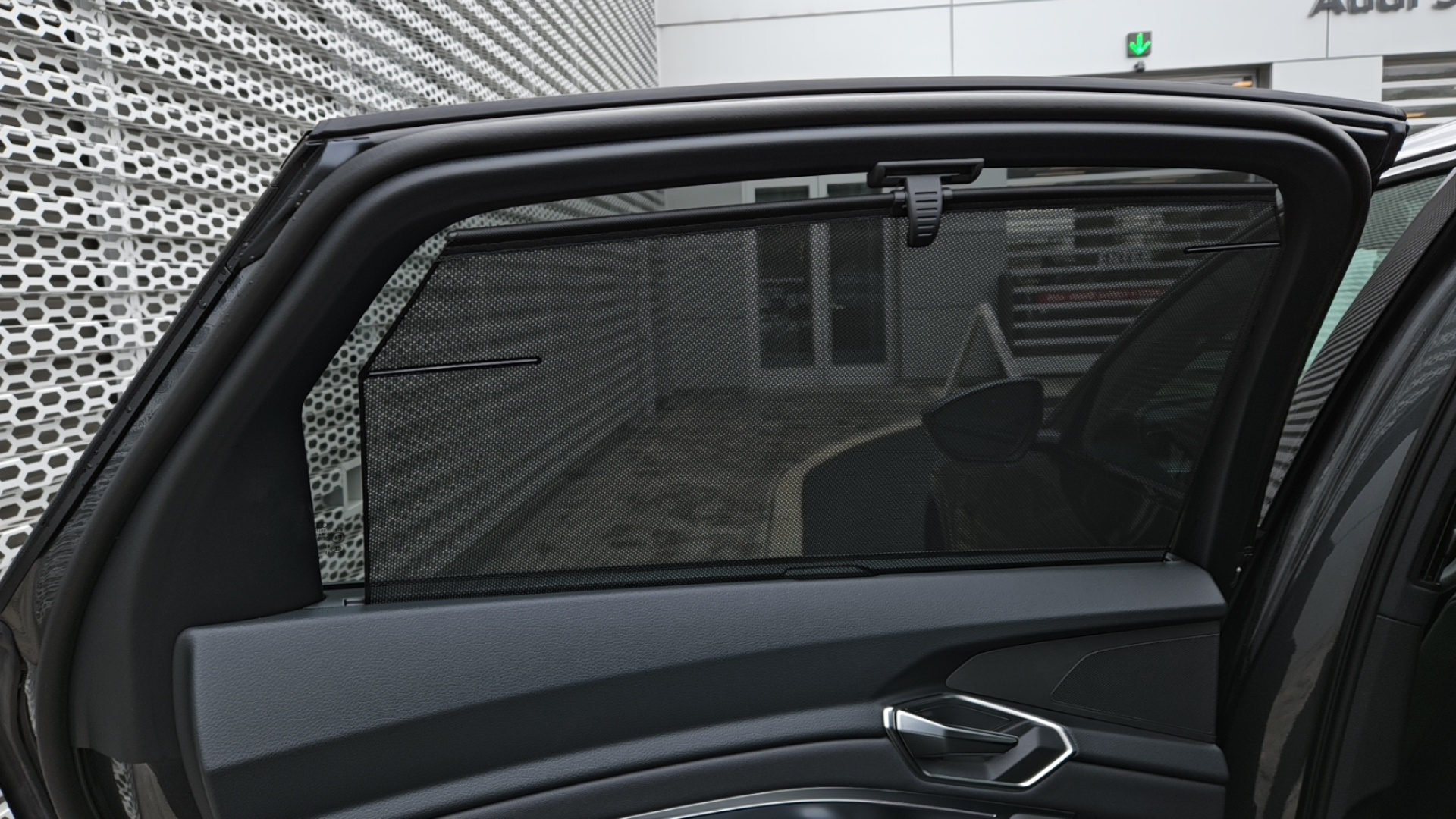 2024 Audi Q8 e-tron Prestige 26
