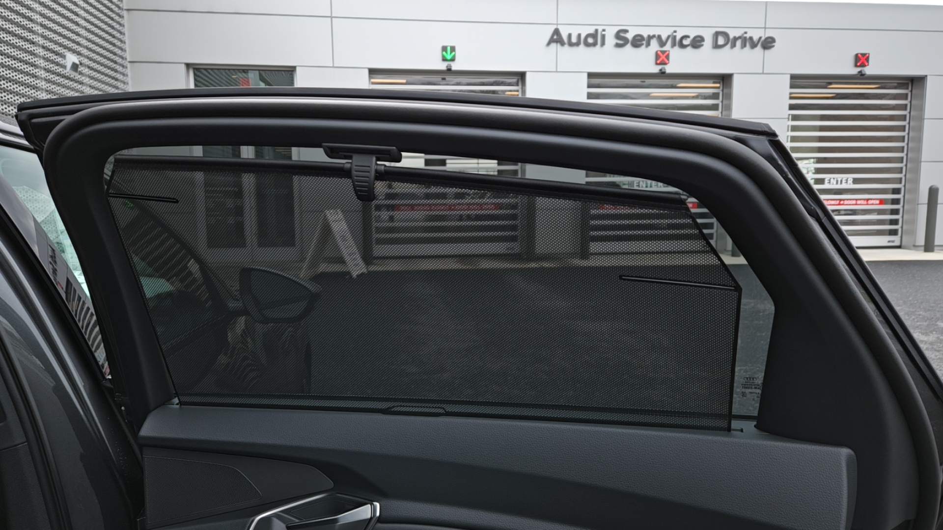 2024 Audi Q8 e-tron Prestige 34
